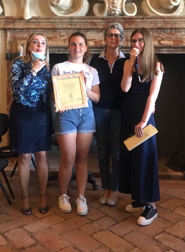 Premio concorso Antivirus io resto a casa